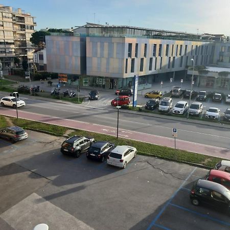 Sleep&Go Airlines Pisa Hotel Exterior photo